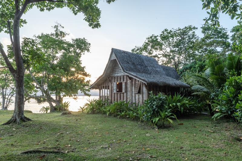 Ratua Private Island Resort Aimbuei Bay Exterior photo